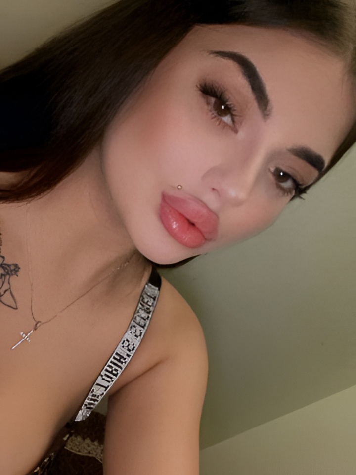 Рената привлекальеная девушка из Пушкино цена от 2000 руб